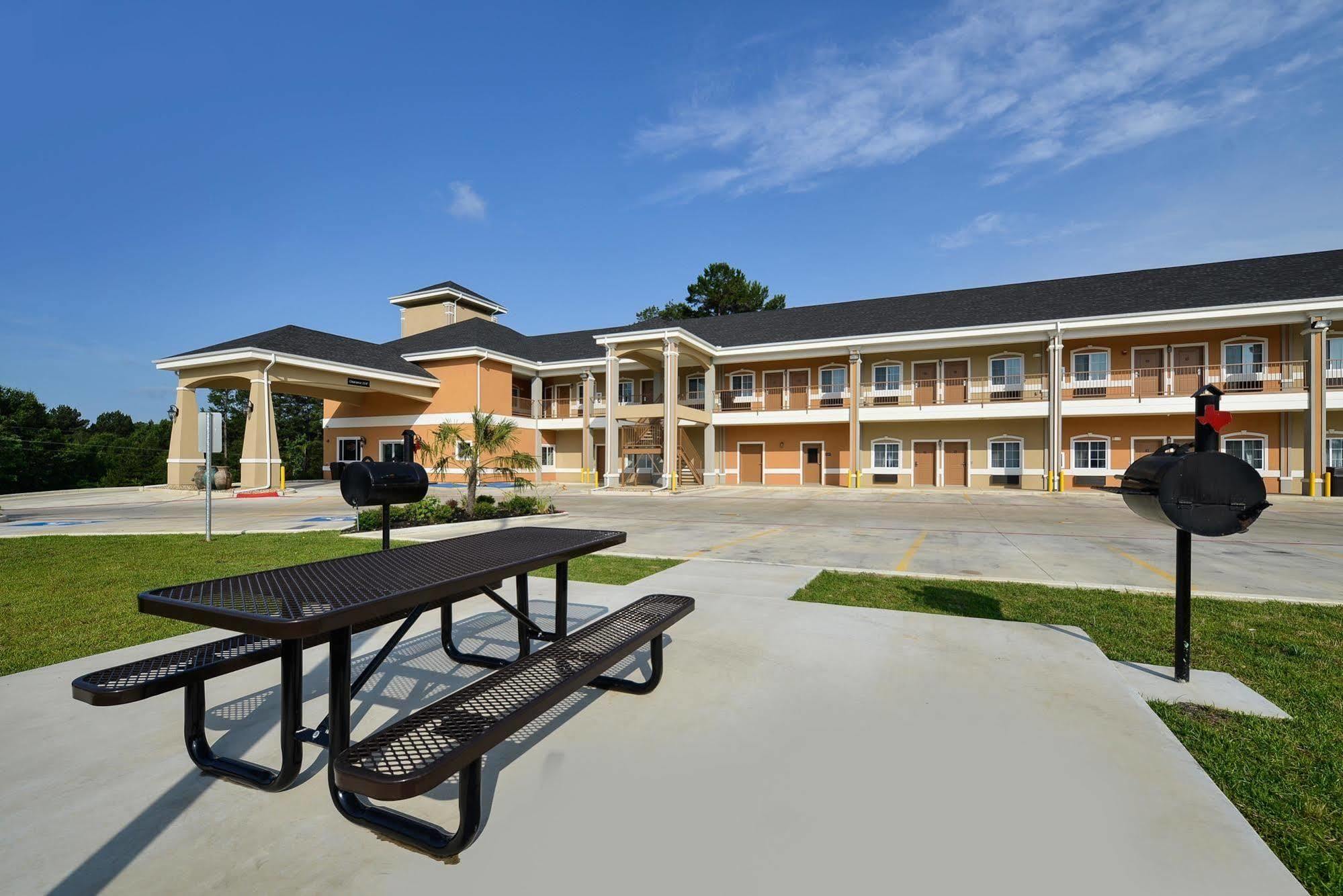 Belmont Inn And Suites Tatum Exterior photo
